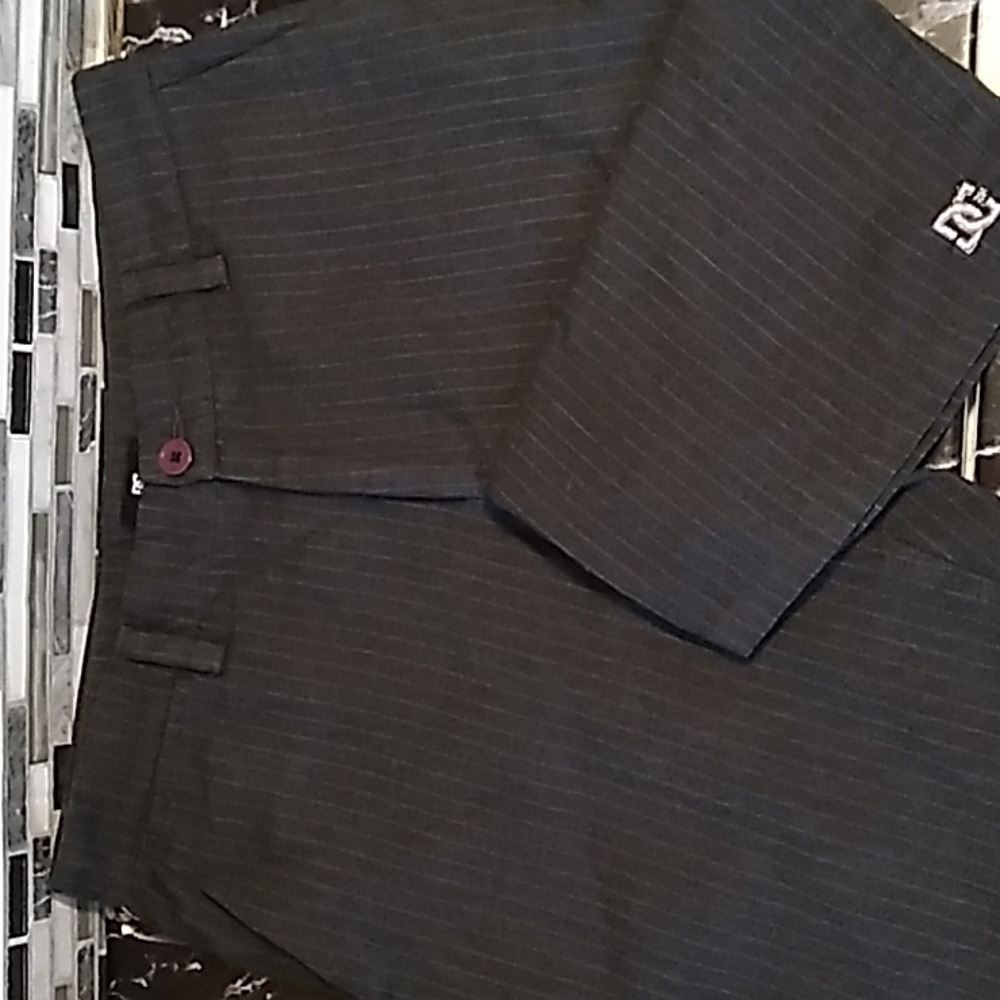Mens 30 DC skateboard long shorts